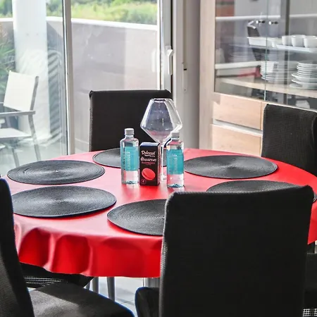 Apartment At Gregal Iv *